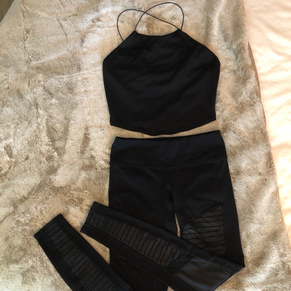 Alo Yoga Set